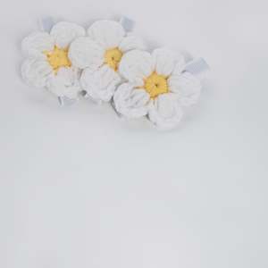 Single Large Crochet Flower 5.7cm Clip
