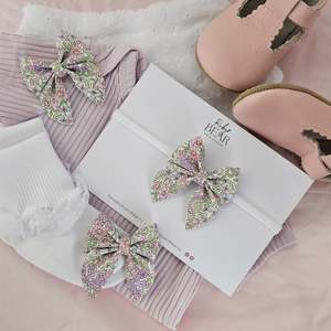 Kellie - Single Middle Sister Bow Clips Or Headbands