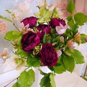 Arrangement: La pivoine rouge