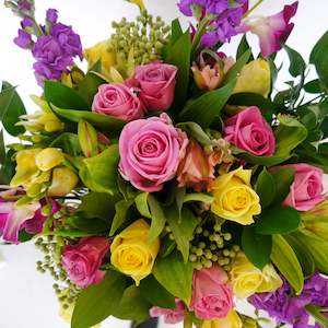 Bouquet: Vialaceous Xanthous