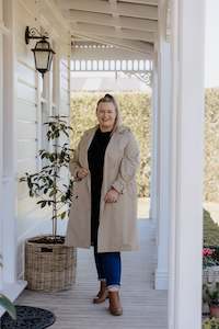 Outerwear: Classic Trench - Camel