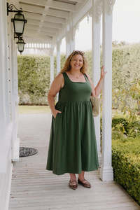 Xs 16: Molly Dress - Khaki