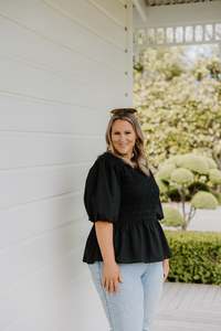 Xl 24: Liv Top - Black