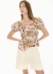 Bottoms: POL OSKAR SHORT ECRU