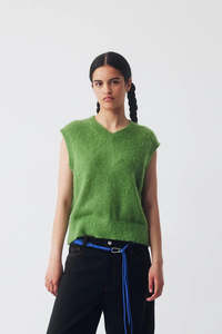 RICOCHET AYA VEST GRASS GREEN