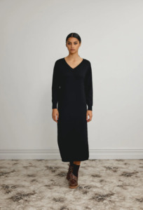 STANDARD ISSUE MERINO V NECK DRESS