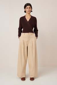 Kowtow: KOWTOW COMPOSURE CARDI MAHOGANY