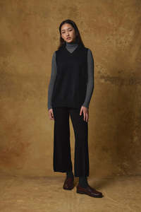 STANDARD ISSUE MERINO VEST