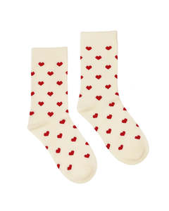 KATHRYN WILSON HEART SOCKS CREAM/RED
