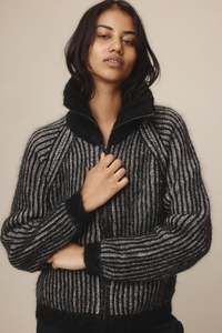 Marle: MARLE OSCAR ZIP UP BLACK/GREIGE