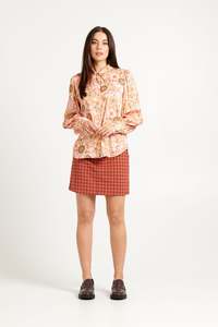 Tops: TUESDAY CASINO TOP PINK MEDALLION