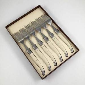 Decorate Your Home: Table Forks Gift Box - Ivory