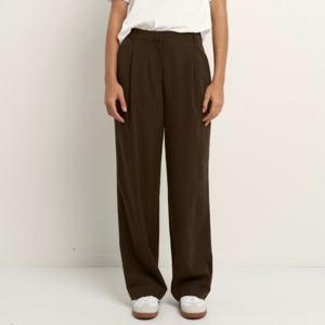 Ivy Jack: Confidential Pants - Chocolate