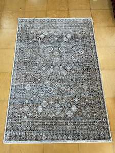 Antique rug: Roxana Collection Classic Allure