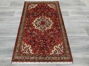 100 X 200cm: Persian Hand Knotted Hossein Abad Rug Size: 172 x 108cm