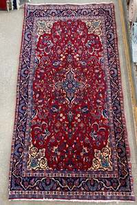 Warm Tones: Persian Hand Knotted Kashan Rug Size: 111 x 218cm