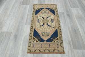 Vintage Hand Knotted Anatolian Turkish Rug Size: 108 x 58cm
