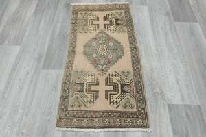 Vintage Hand Knotted Anatolian Turkish Rug Size: 110 x 53cm