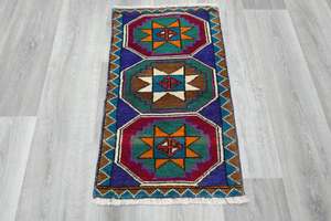 Vintage Hand Knotted Anatolian Turkish Rug Size: 78 x 46cm