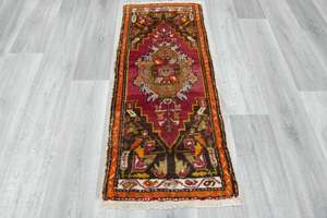 Vintage Hand Knotted Anatolian Turkish Rug Size: 125 x 56cm