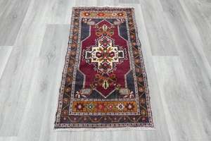 Warm Tones: Vintage Turkish Anatolian Tribal Rug  Size: 100 x 55cm