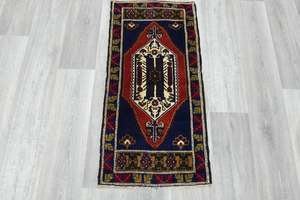 Vintage Hand Knotted Anatolian Turkish Rug Size: 105 x 52cm