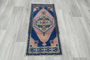 Vintage Hand Knotted Anatolian Turkish Rug Size: 105 x 53cm