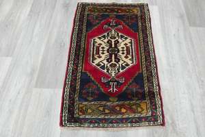 Vintage Turkish Anatolian Tribal Rug  Size: 90 x 56cm