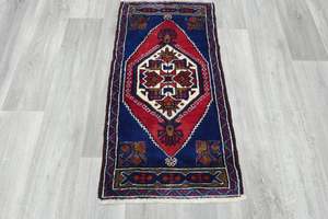 Vintage Turkish Anatolian Tribal Rug  Size: 107 x 57cm