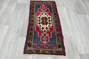 Vintage Turkish Anatolian Tribal Rug  Size: 110 x 54cm