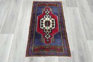Vintage Turkish Anatolian Tribal Rug  Size: 92 x 53cm