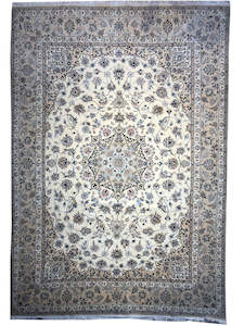 250 x 350: 253 cm x 360 cm