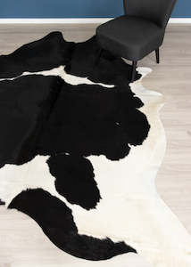 Black White Cowhide Rugs: Black And White Cowhide Rug (Size: 270 x 220 CM)