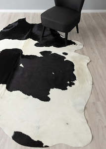 Black And White Cowhide Rug (Size: 270 X 210 CM)