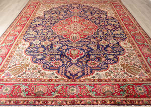 Vintage Tabriz Hand-Knotted Wool Persian Rug (Size: 300 X 385 CM)