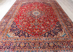 Vintage Kashan Hand-Knotted Wool Persian Rug (Size: 285 X 400 CM)