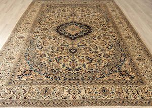 Nain Rugs: Vintage Nain Hand-Knotted Wool Persian Rug (Size: 250 X 350 CM)