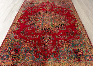 Vintage Khorasan Hand-Knotted Wool Persian Rug (Size: 185 X 275 CM)