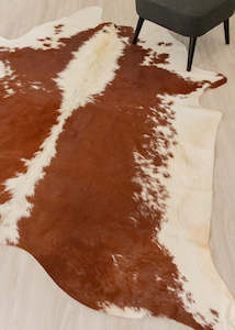 Brown White Cowhide Rugs: Hereford Brown And White Cowhide Rug (Size: 240 x 210 CM) CHR1918