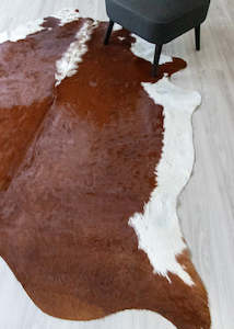 Brown White Cowhide Rugs: Hereford Brown And White Cowhide Rug (Size: 240 x 200 CM) CHR1905