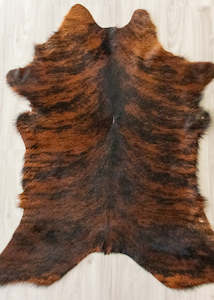Calf Skin Rugs: Calfskin - Brindle (Size: 115 X 90 CM)