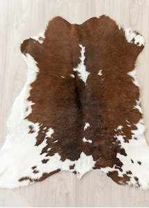 Calf Skin Rugs: Calfskin - Reddish (Size: 100 X 85 CM)