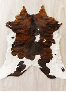 Products: Calfskin - Brindle (Size: 115 X 100 CM)