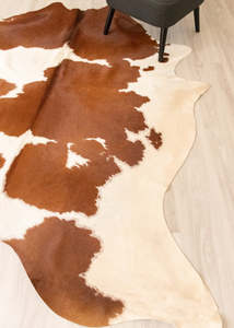 Brown And White Cowhide Rug (Size: 240 X 200 CM) CHR2212