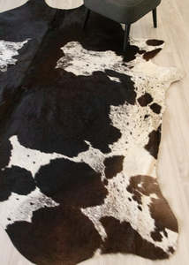 Black White Cowhide Rugs: Black And White Cowhide Rug (Size: 260 X 240 CM) CHR2156