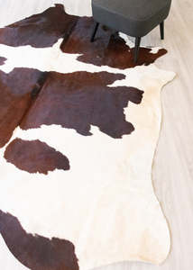 Brown And White Cowhide Rug (Size: 270 X 220 CM) CHR2166
