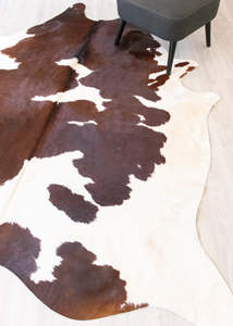 Brown White Cowhide Rugs: Brown And White Cowhide Rug (Size: 250 X 210 CM) CHR2165