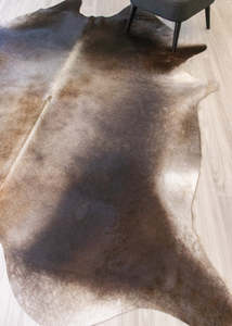 (Rare) Metallic/Rustic Cowhide Rug (Size: 280 X 240 CM) CHR2178