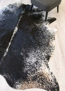Black White Salt Pepper Cowhide Rugs: Salt Pepper Black & White Cowhide Rug (Size: 230 X 200 CM) CHR2127