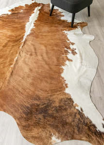 Cowhide Rugs Nz: Medium White Spine Belly Brindle Cowhide Rug (Size: 280 X 240 CM) CHR2331